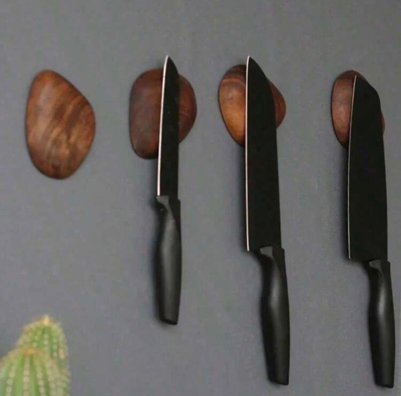 Cobblestone Magnetic Knife Mount
